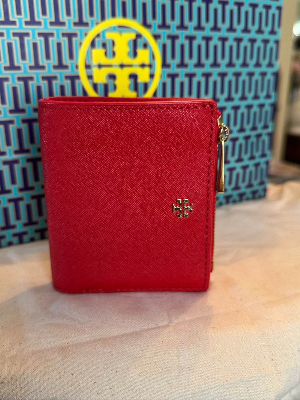 Tory Burch Poppy Crossbody Bag with Chain Strap and matching billfold/wallet